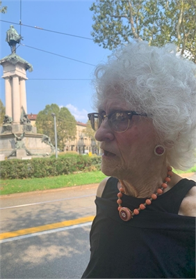 ADRIANA MARIA QUADRO