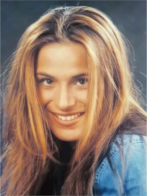 Rita Szaszi